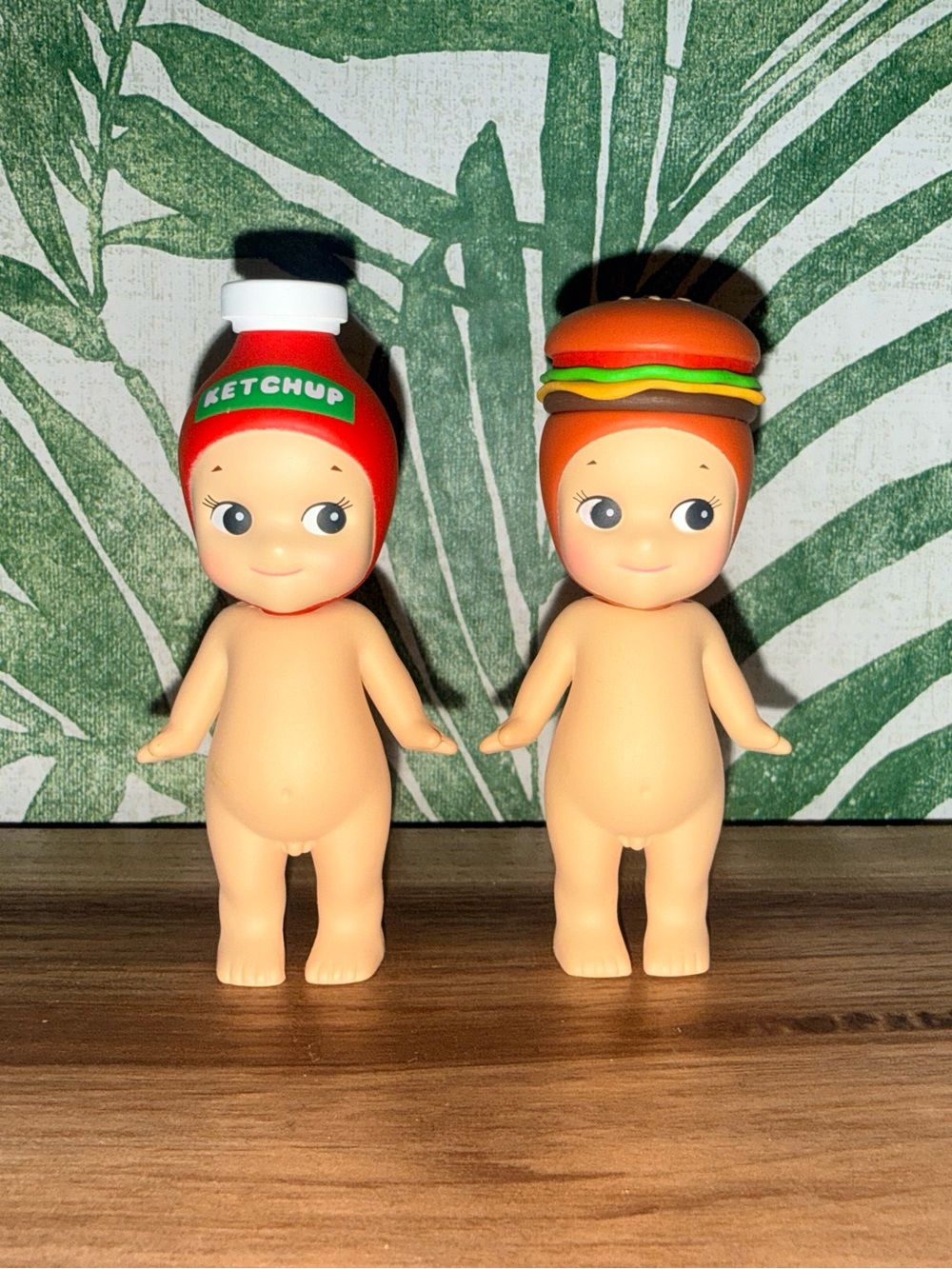 Ketchup & Hamburger from Snacks Series 2025